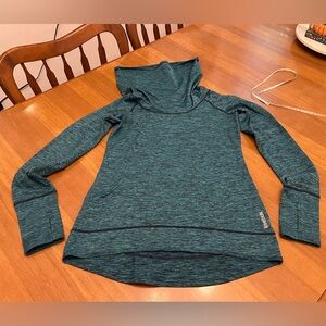 Reebok Playwarm cowl neck athletic top Size Small